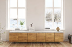 Emboquillar puertas y ventanas con sellador acrílico